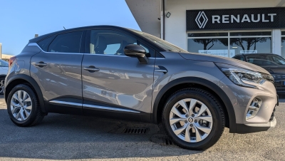Captur 1.6 E-Tech hybrid Intens 145cv auto